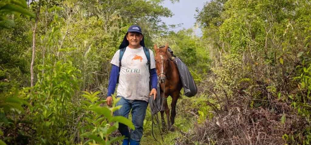 Gal Pagos Unsung Conservation Hero Novarino Castillo