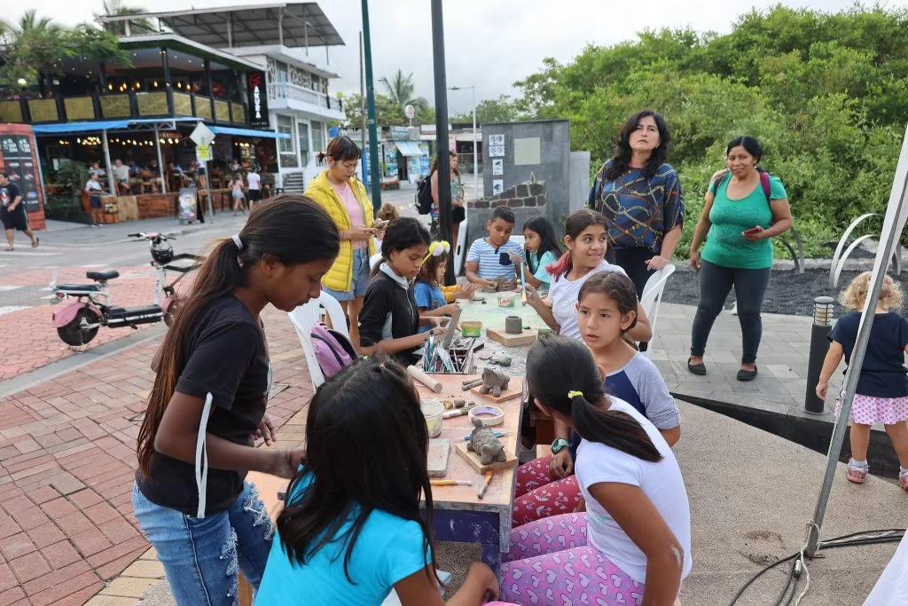 Local kids participating in art initiative led by Giovanna Morales