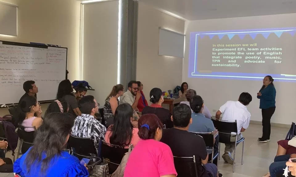 Teachers at the English teaching training session in San Cristóbal Island
