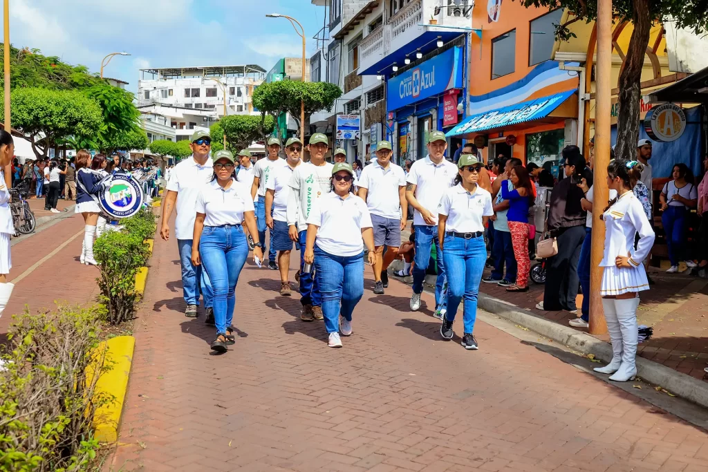 Galápagos Conservancy staff joined the parade celebrating Galápagos' annexation to Ecuador (192nd anniversary) and provincialization (51st anniversary).
