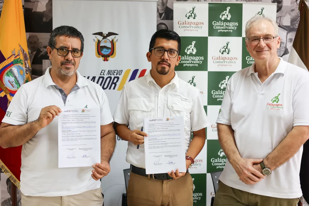 Renewal of this cooperation agreement for the year 2024, symbolizing the annual reaffirmation of Galápagos Conservancy’s ongoing support for conservation and biosecurity in the Galápagos Islands.