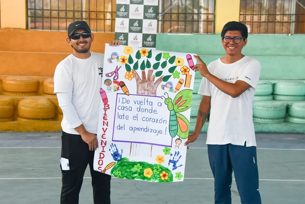 Teachers from Isabela Island showcase a project on the importance of sustainability-focused education at an educational institute.