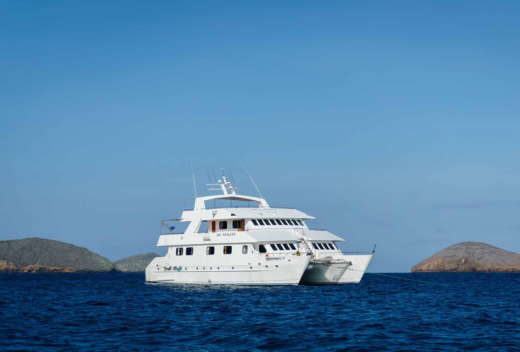 Galapagos-Seaman-Journey-photo